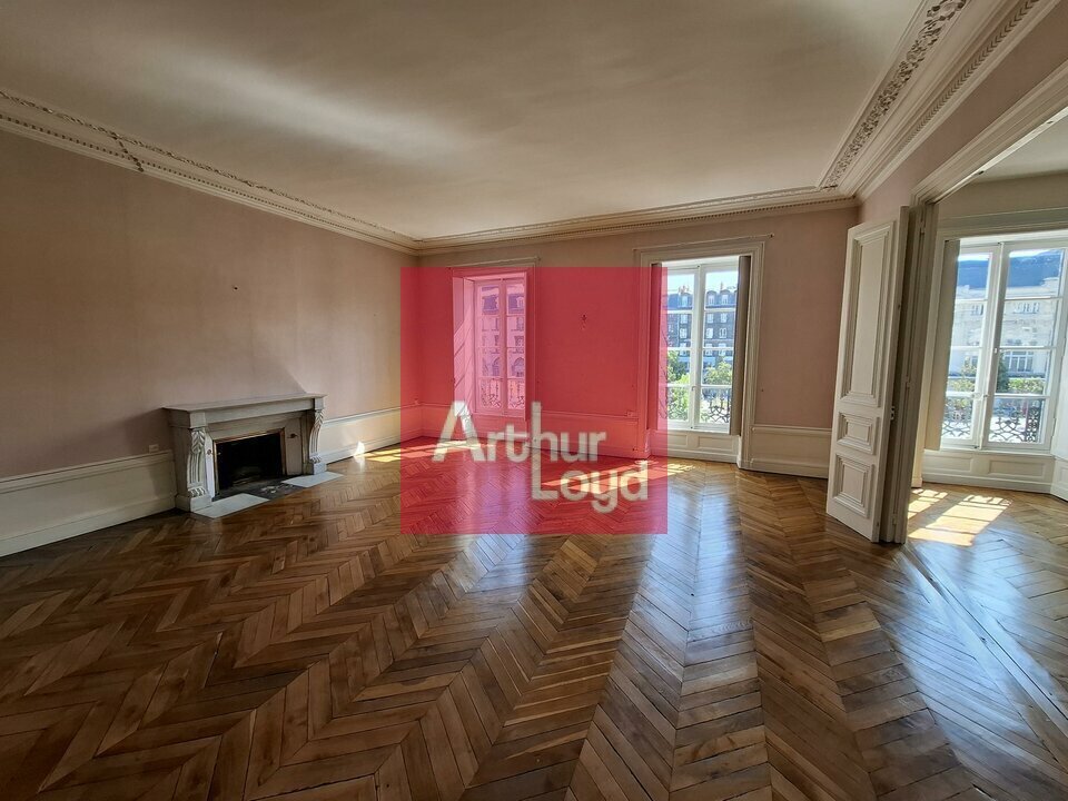 18 Place De Jaude, Clermont-Ferrand à louer Photo intérieure– Image 1 sur 13