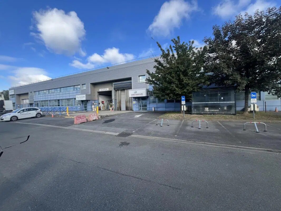 Industriel/Logistique dans La Courneuve à louer Photo de l’immeuble– Image 1 sur 9