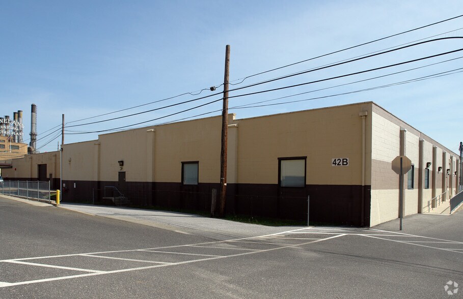 46 N West Ave, Vineland, NJ à louer - Photo de l’immeuble – Image 3 sur 5