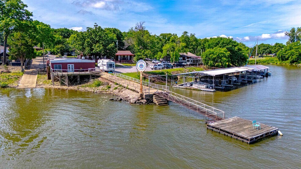 1561 110th St NW, Grove, OK à vendre - Photo de l’immeuble – Image 2 sur 33
