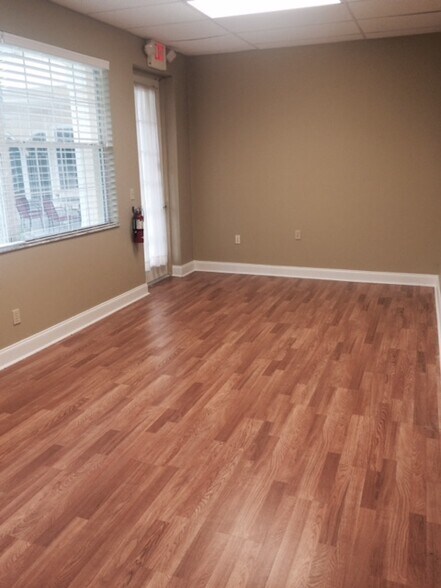 1520-1532 Land O Lakes Blvd, Lutz, FL à louer - Photo intérieure – Image 3 sur 29