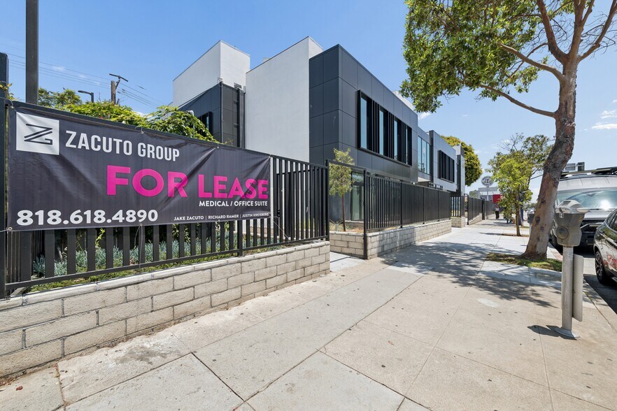 2221 Lincoln Blvd, Santa Monica, CA à louer - Photo de l’immeuble – Image 3 sur 4