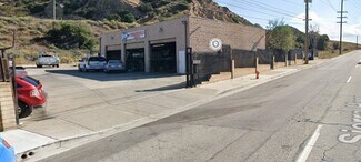 Plus de détails pour 23222 Sierra Hwy, Newhall, CA - Local commercial à vendre