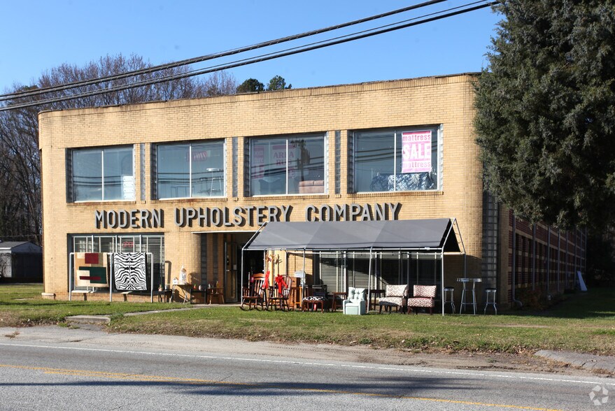 1105 Greensboro Rd, High Point, NC à vendre - Photo principale – Image 1 sur 2