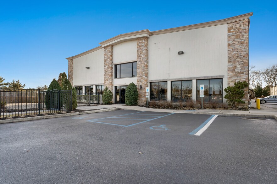 1740 Lakewood Rd, Toms River, NJ à louer - Photo de l’immeuble – Image 2 sur 4
