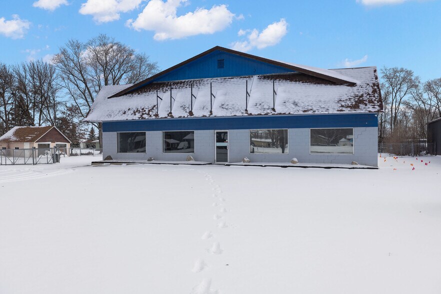 21034 Chippendale Ave W, Farmington, MN à louer - Photo de l’immeuble – Image 3 sur 26