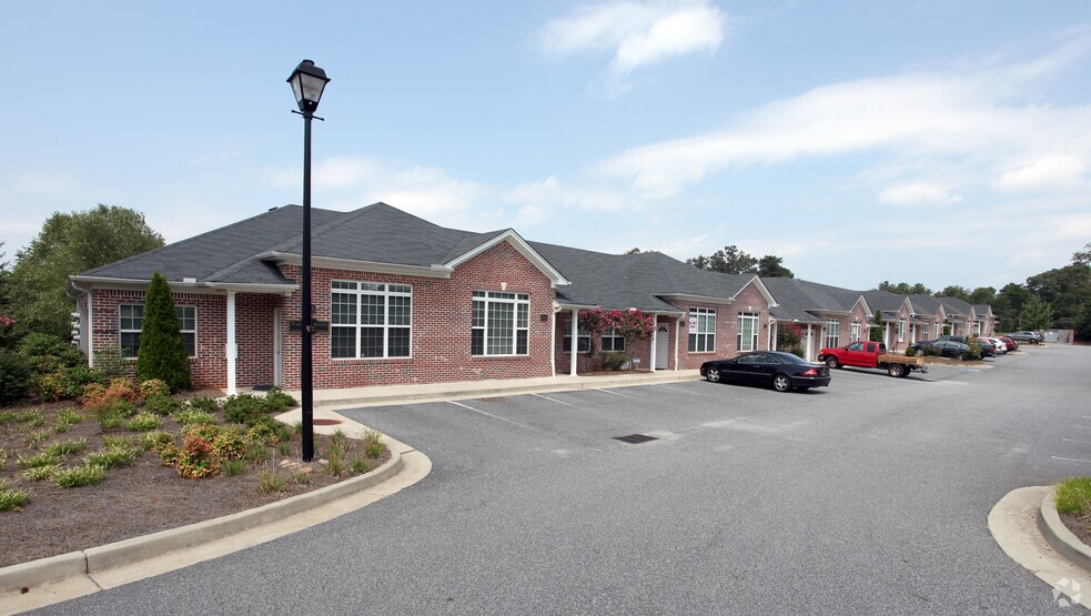 418 Pirkle Ferry Rd, Cumming, GA à louer - Photo principale – Image 1 sur 6