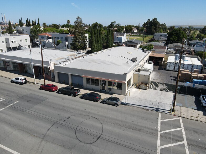 415 E 10th St, Pittsburg, CA à vendre - Photo de l’immeuble – Image 3 sur 48