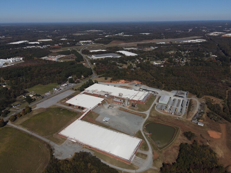 3979 Old Linwood Rd, Lexington, NC à louer - Photo de l’immeuble – Image 1 sur 17