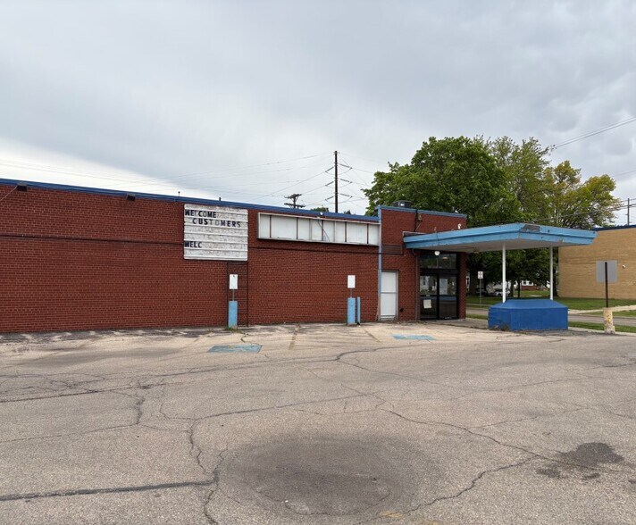 1006 Woodward Ave, Beloit, WI à louer - Photo de l’immeuble – Image 2 sur 2