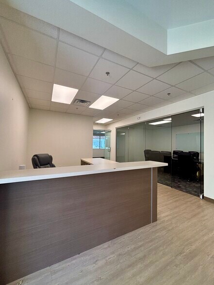 72120-72140 Magnesia Falls Dr, Rancho Mirage, CA à louer - Photo de l’immeuble – Image 3 sur 21