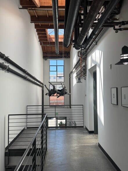 1046 Princeton Dr, Venice, CA à vendre - Photo de l’immeuble – Image 2 sur 14