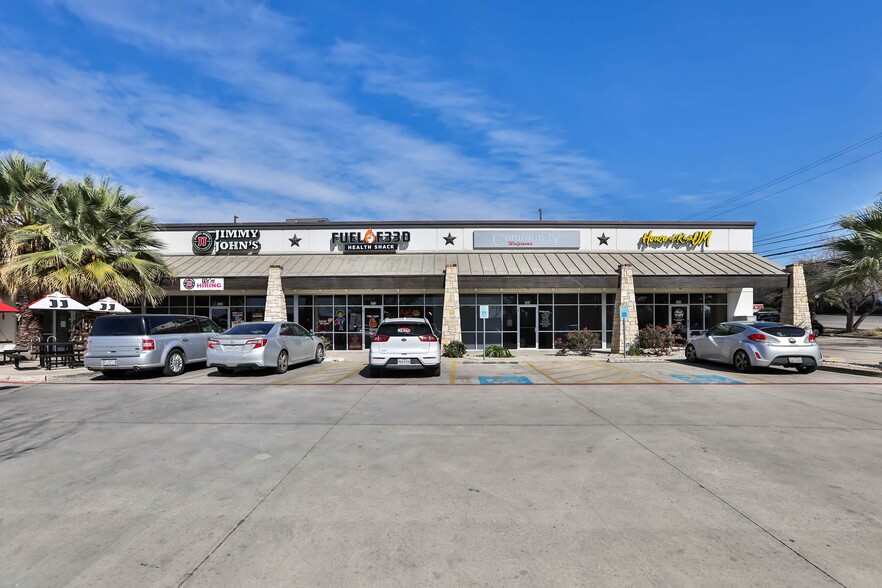 7302 Louis Pasteur Dr, San Antonio, TX à vendre - Photo de l’immeuble – Image 2 sur 9