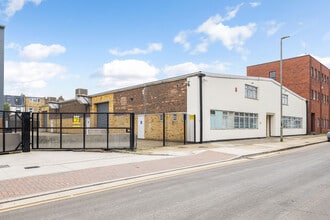 30 Lydden Rd, Londres à louer Photo de l’immeuble– Image 2 sur 7