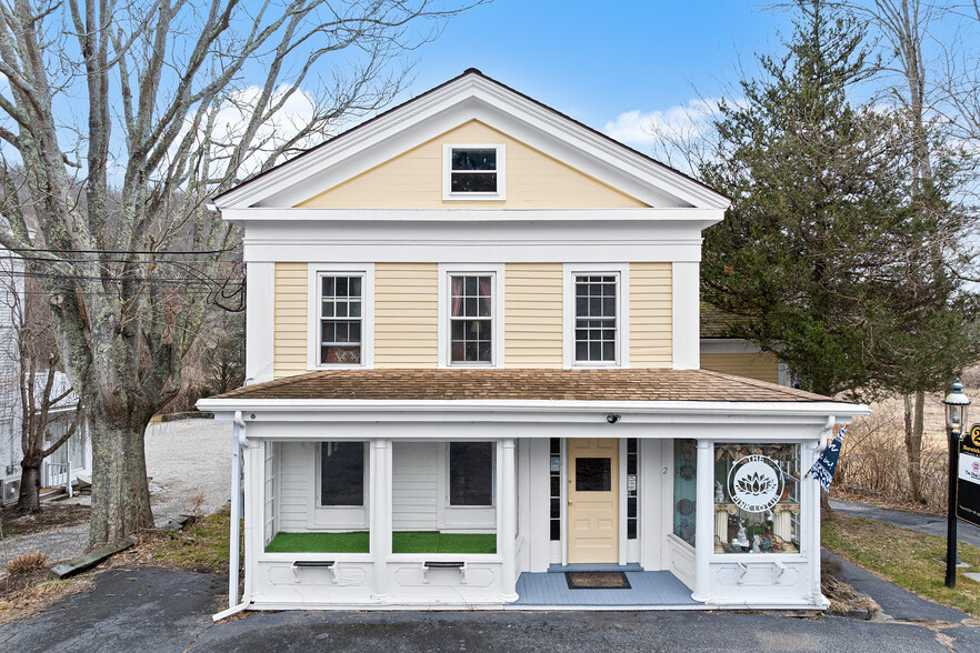 2 Norwich Rd, East Haddam, CT à louer - Photo de l’immeuble – Image 1 sur 12
