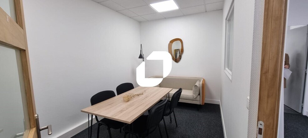 Bureau dans Serris à louer - Photo de l’immeuble – Image 3 sur 11