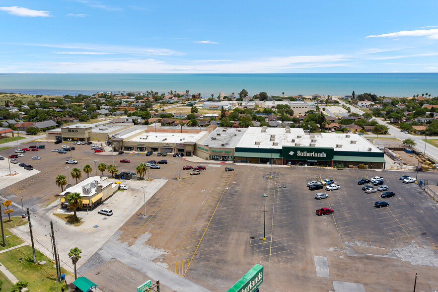 1723 Highway 100, Port Isabel, TX à louer - Photo de l’immeuble – Image 3 sur 9