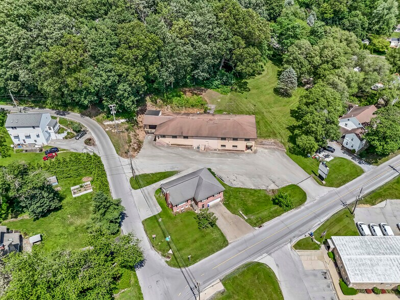 935 Chestnut St, Gap, PA à vendre - Photo de l’immeuble – Image 1 sur 44