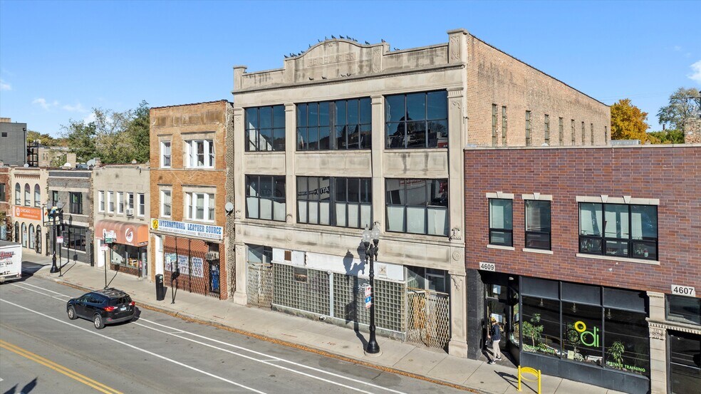 4611-4613 N Clark St, Chicago, IL à vendre - Photo de l’immeuble – Image 3 sur 5