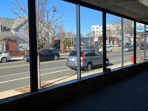 447 Rantoul St, Beverly, MA à louer Photo intérieure– Image 2 sur 16