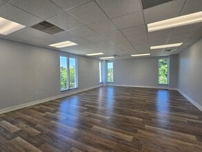 447 3rd Ave N, Saint Petersburg, FL à louer Photo de l’immeuble– Image 1 sur 4