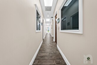 7362 Futures Dr, Orlando, FL à louer Photo intérieure– Image 2 sur 7