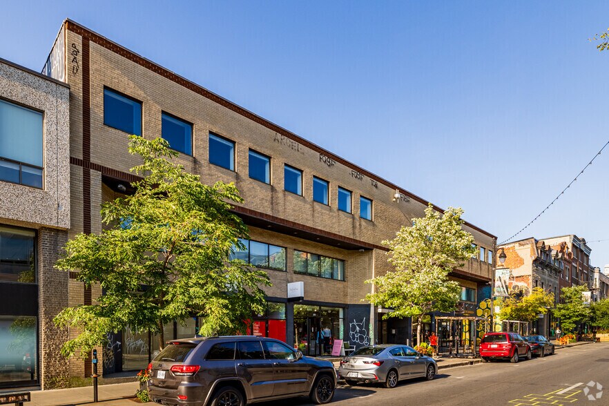 4264-4276 Boul Saint-Laurent, Montréal, QC à louer - Photo de l’immeuble – Image 2 sur 5