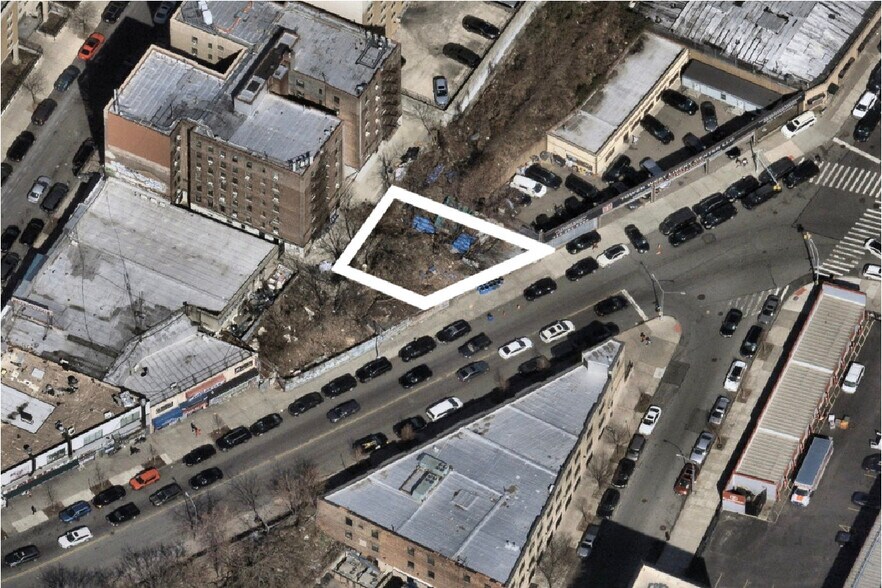 49 170th Street, Bronx, NY à vendre - Photo de l’immeuble – Image 2 sur 2