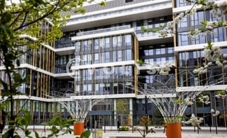 Plus de détails pour 2 Bis Avenue De La Gare, Montigny-le-Bretonneux - Bureau à louer