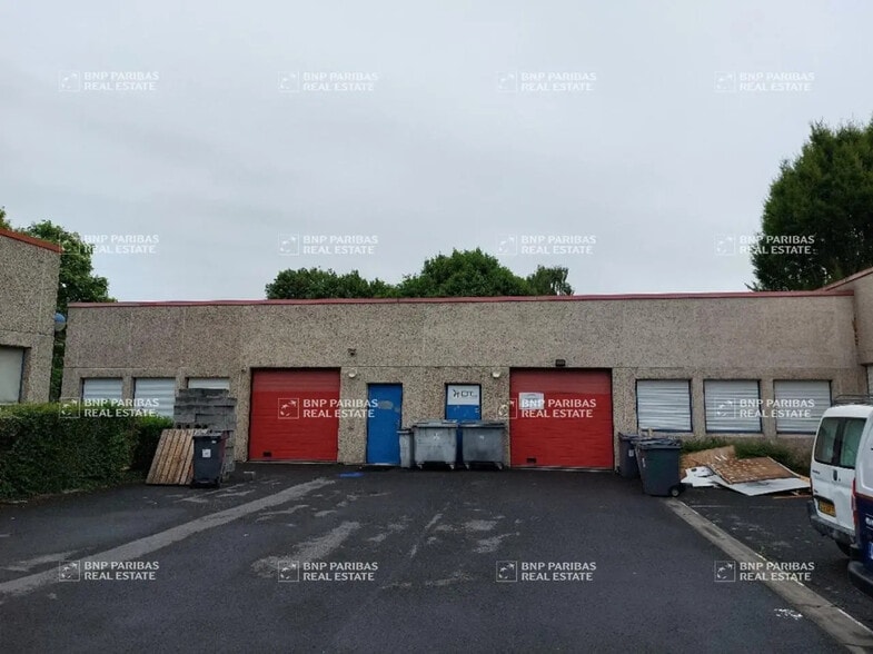 Local d’activités dans Villeneuve-d'Ascq à louer - Photo de l’immeuble – Image 2 sur 12