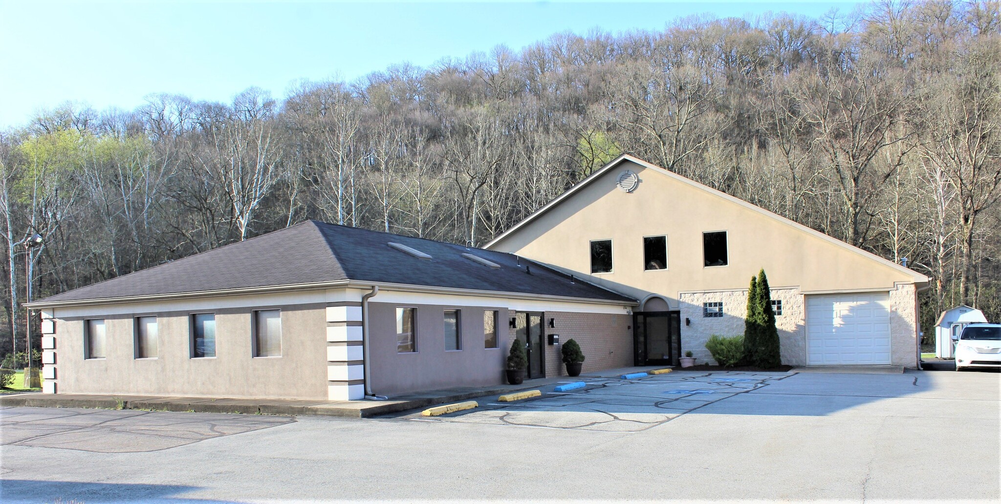 4453 William Penn Hwy, Murrysville, PA à louer Photo principale– Image 1 sur 27