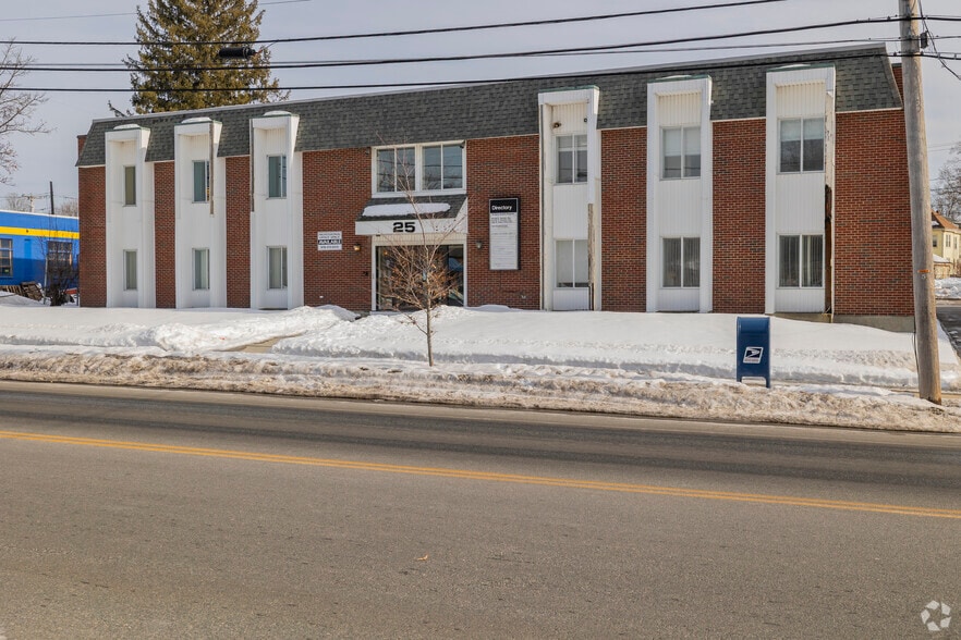 25 Kenoza Ave, Haverhill, MA à louer - Photo principale – Image 2 sur 8