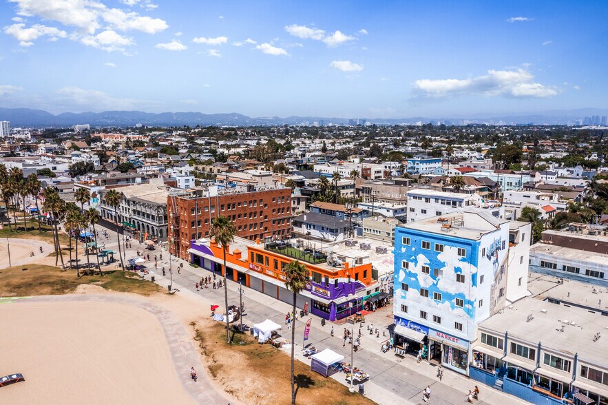 1011-1011 Ocean Front Walk, Venice, CA à vendre - Photo de l’immeuble – Image 3 sur 31
