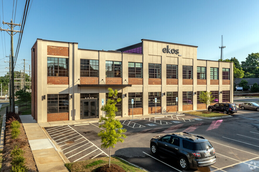 2500 N Brevard St, Charlotte, NC à louer - Photo de l’immeuble – Image 2 sur 9
