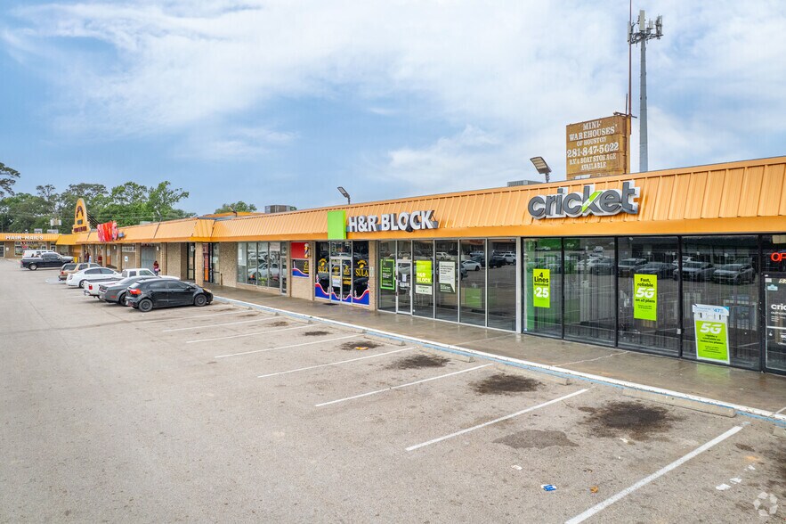 5702-5744 W Little York Rd, Houston, TX à louer - Photo de l’immeuble – Image 3 sur 17