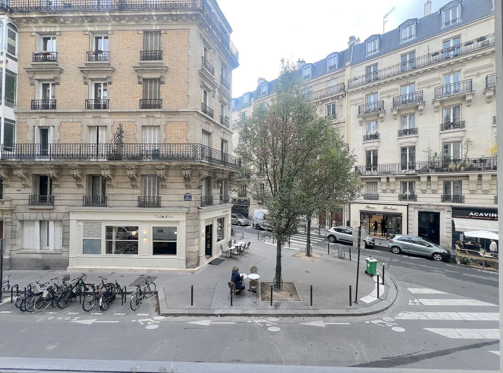 Bureau dans Paris à vendre Photo de l’immeuble– Image 1 sur 5