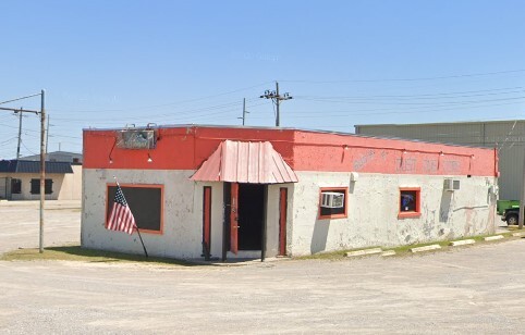 2106 SW Lee Blvd, Lawton, OK à vendre Photo principale– Image 1 sur 2
