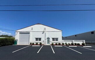 Plus de détails pour 128 Tomahawk Dr, Indian Harbour Beach, FL - Industriel/Logistique à vendre