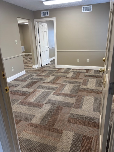 2040 Regency Rd, Lexington, KY à louer Photo intérieure– Image 1 sur 5