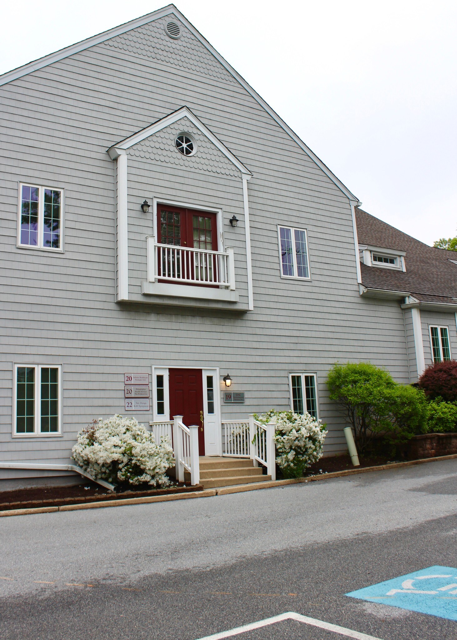 19-22 Mystic Ln, Malvern, PA à louer Photo de l’immeuble– Image 1 sur 14