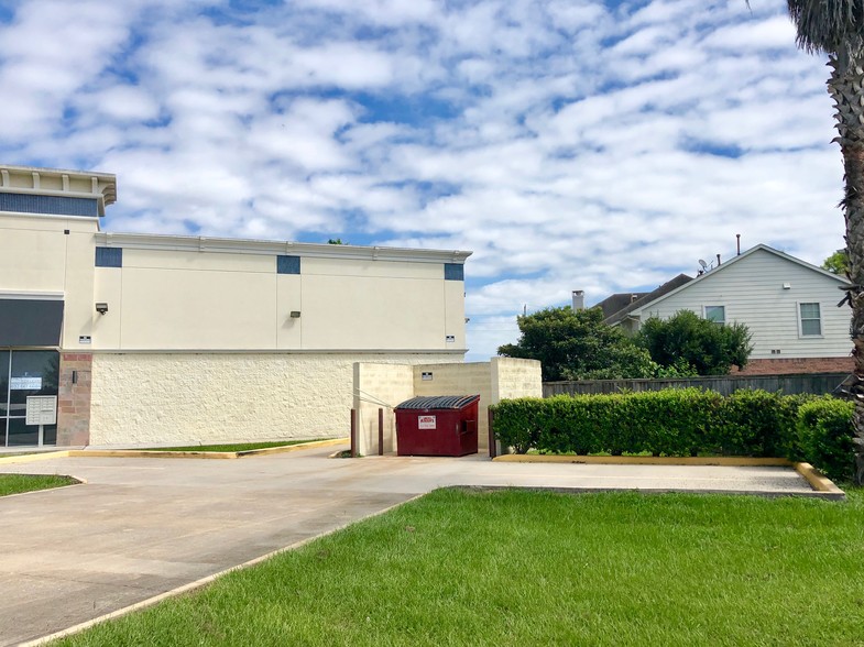 12755 Walters Rd, Houston, TX à louer - Photo de l’immeuble – Image 3 sur 18