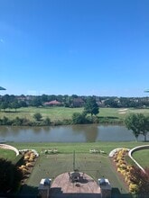 2201 W Royal Ln, Irving, TX à louer Photo intérieure– Image 2 sur 19
