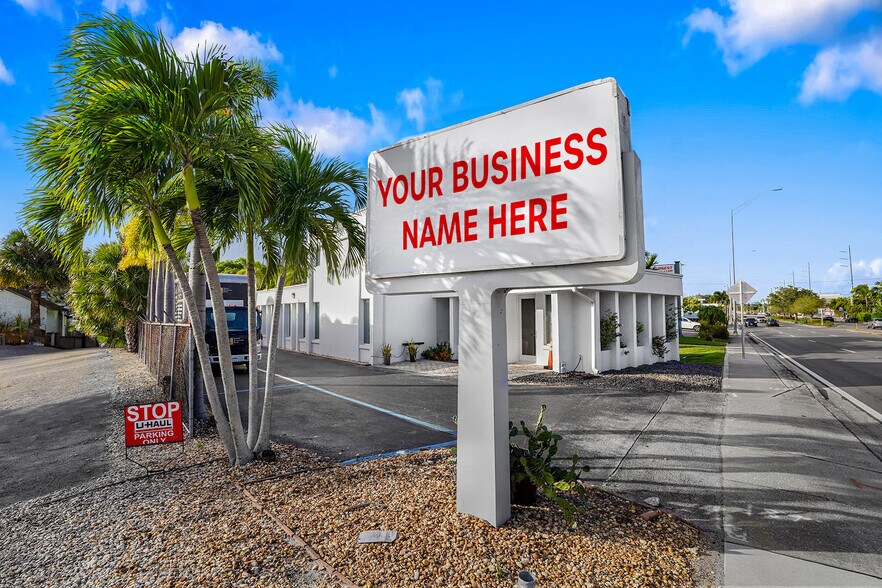 520 SW Federal Hwy, Stuart, FL à louer - Photo de l’immeuble – Image 1 sur 12