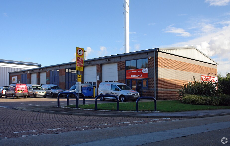 Weston Ave, Grays à louer - Photo de l’immeuble – Image 2 sur 4