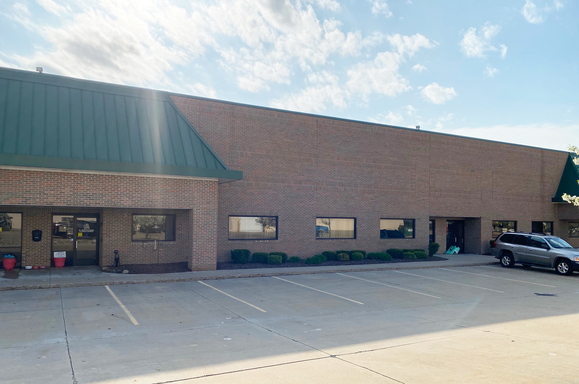 44570-44682 Morley Dr, Clinton Township, MI à louer Photo principale– Image 1 sur 11