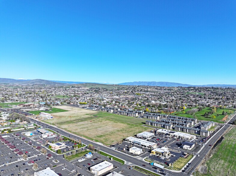 6800 Nob Hill Blvd, Yakima, WA à louer - Photo de l’immeuble – Image 3 sur 6