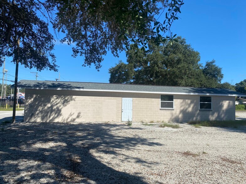 12885 N Florida Ave, Tampa, FL à louer - Photo de l’immeuble – Image 3 sur 6