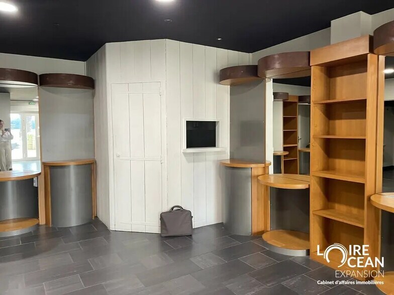 Local commercial dans Sucé-sur-Erdre à vendre - Photo de l’immeuble – Image 2 sur 7