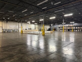 Plus de détails pour 305 S Pioneer Blvd, Springboro, OH - Industriel/Logistique à louer