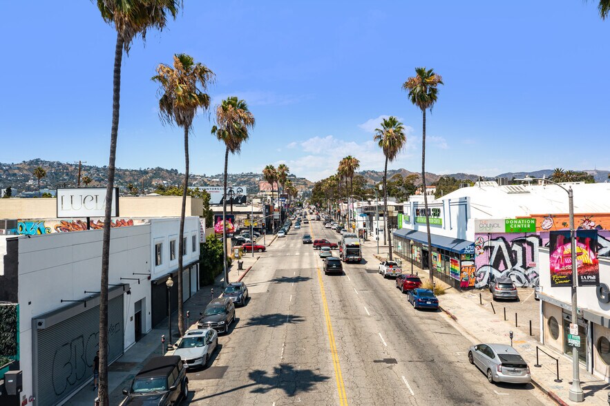 355-359 N Fairfax Ave, Los Angeles, CA à louer - Photo de l’immeuble – Image 3 sur 32
